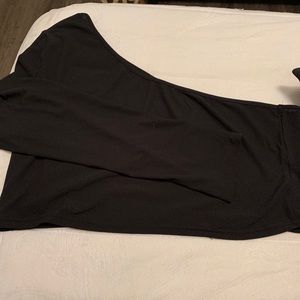 Black One Shoulder Cropped Top